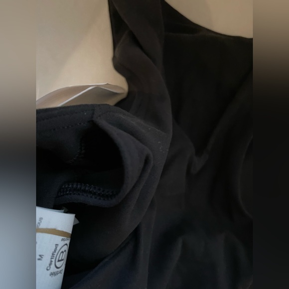 NWT ATHLETA Conscious Crop Top A-C in Black Size M - Picture 8 of 10